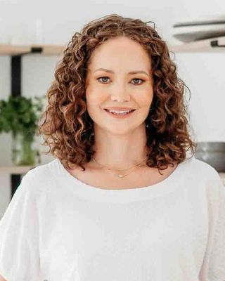 Photo of Jenny Askew, Nutritionist/Dietitian, MS, RD, LD, CLT, ACSM EP