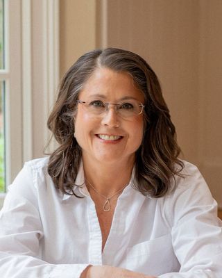 Photo of Heather Smith, Nutritionist/Dietitian, RDN, CSR, LD