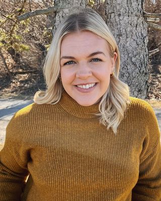 Photo of Andie Stone, Nutritionist/Dietitian, MS, RDN, CDN