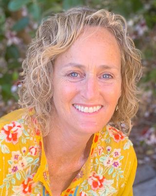 Photo of Julie Hayes-Nadler, Nutritionist/Dietitian in Oxnard, CA