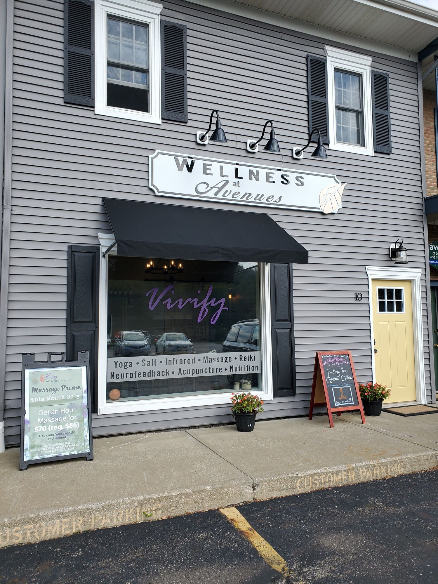 Gallery Photo of Our conveniently located wellness center, in Ghent Square Plaza, in Bath Township, West Akron.