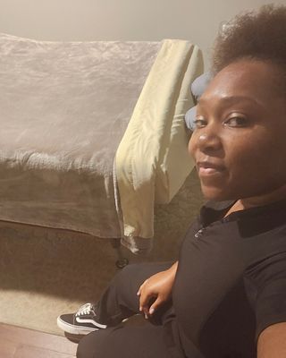 Photo of Synetra Grant, Massage Therapist, L