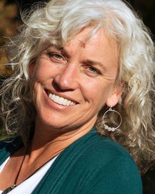 Photo of Leslie Peterson, Naturopath, ND