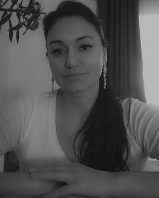 Photo of Juliana Mi, Massage Therapist