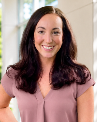 Photo of Michaela Harron, Nutritionist/Dietitian, RD
