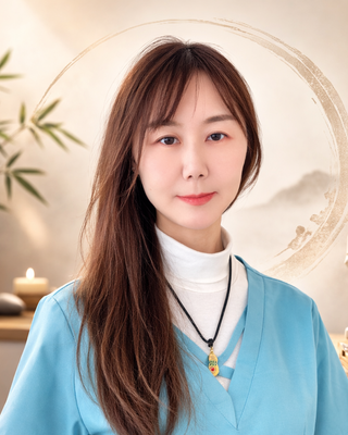 Photo of Lina Ran, Acupuncturist, L.AC, LMT