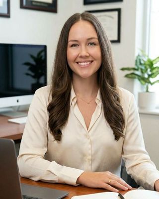 Photo of Courtney Berry, Nutritionist/Dietitian, MS, RDN, LDN