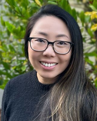 Photo of Alice Wong, Medical Doctor in Los Angeles, CA
