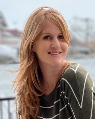 Photo of Carlye Husserl, Nutritionist/Dietitian, RDN , CDCES , CDN