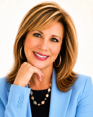 Photo of Dr. Lori R Lee, Nutritionist/Dietitian, THD, RDN, CLT