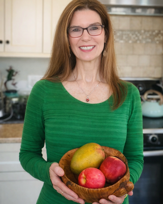 Photo of Joanne Gordon, Nutritionist/Dietitian, RDN, LDN, CH