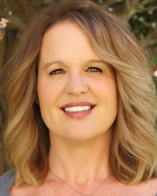 Photo of Shannon Houchin, Nutritionist/Dietitian, RDN,, CEDS