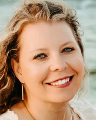 Photo of Lacee Pinkerton, Nutritionist/Dietitian in Bee Caves, TX
