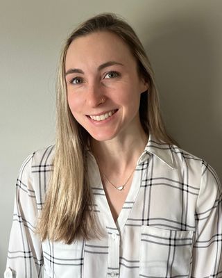 Photo of Anna Duke, Nutritionist/Dietitian, MS, RD, LDN