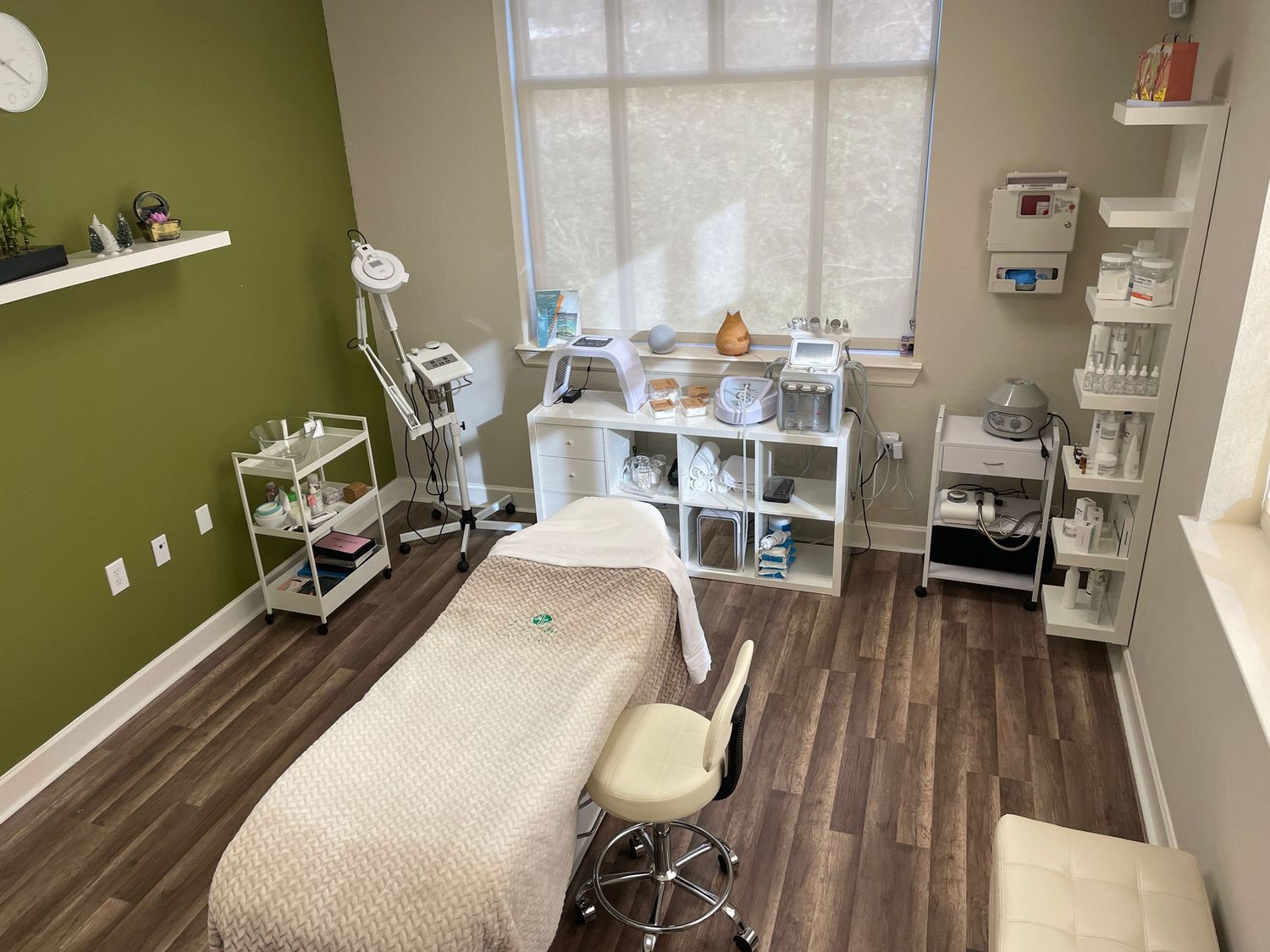 Bambu Spa PostOp Care & Lymphatic Drainage, Massage Therapist