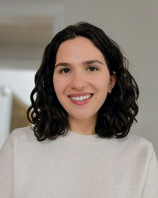 Photo of Julia Rickerby, Nutritionist/Dietitian, RDN