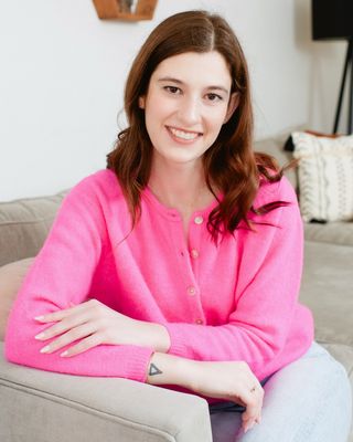 Photo of Rachel Shifflet, Nutritionist/Dietitian, MSN, RN, RD/LDN, CEDS