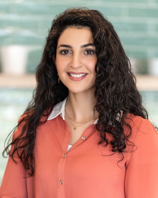 Photo of Nesreen Khouraki, MS, RD, Nutritionist/Dietitian in Irvine