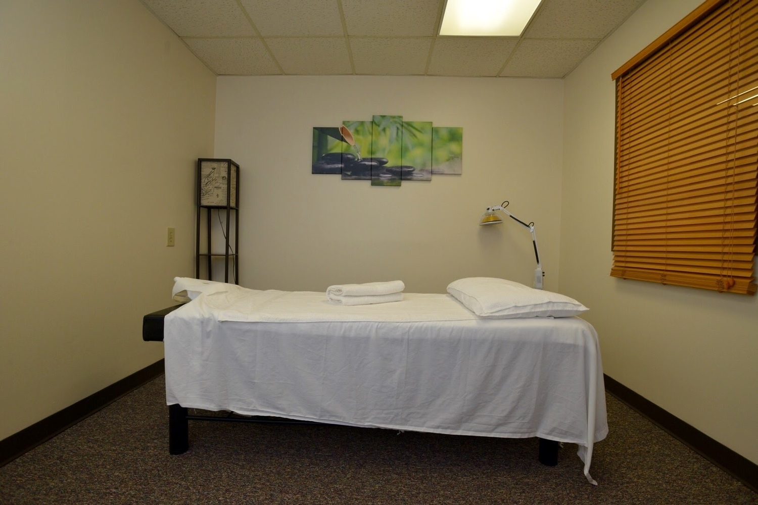 Jinyu Ren, Acupuncturist, Overland Park, KS, 66214