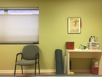 Gallery Photo of Acupuncture treatment room