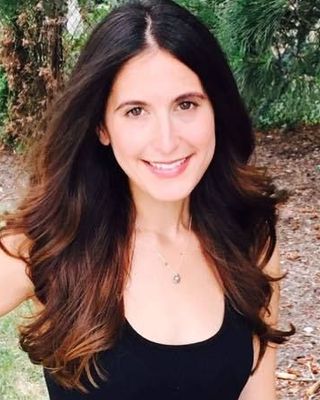 Photo of Hilary Anne Raciti, Nutritionist/Dietitian, MS, RDN, CDN