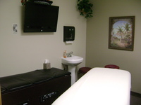 Gallery Photo of Massage Therapy Room.  Dr. Ray serves Clinton Township, Macomb County Michigan, Harrison, Mt. Clemens, Sterling Hts., Utica, Chesterfield, Washington.