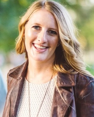 Photo of Jessica Anne Barrett, Acupuncturist in Lakewood, CO