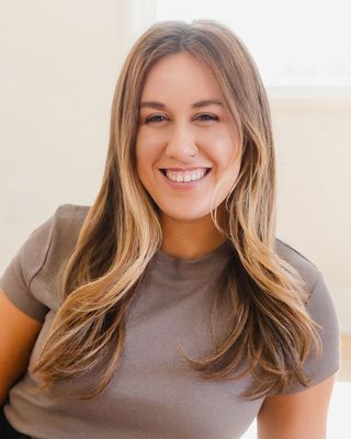 Photo of Courtney Walker, Nutritionist/Dietitian, MS, RDN, LDN