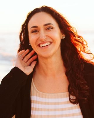Photo of Alessia Thacker, Nutritionist/Dietitian, RDN, LDN