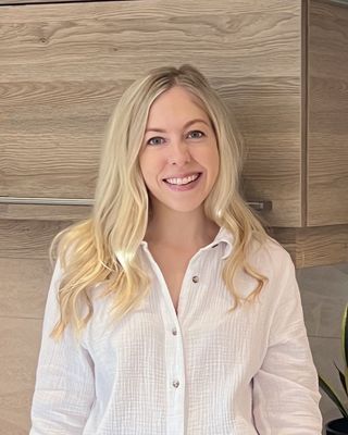 Photo of Taylor Polecrone, Nutritionist/Dietitian, RD, MHSc