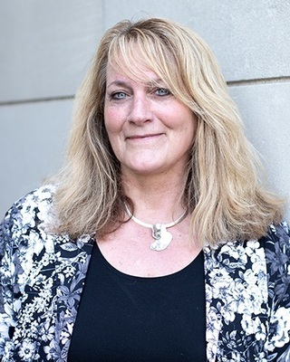 Photo of Dr. Keli Samuelson, Naturopath in New Haven, CT