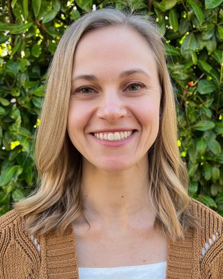 Photo of Emily Izer, Nutritionist/Dietitian, MS, RDN, CD