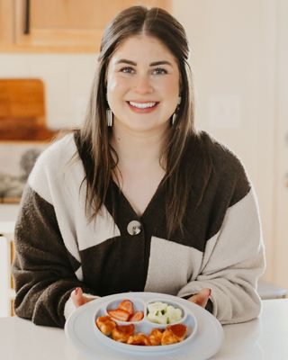 Photo of Danielle Zold, Nutritionist/Dietitian, RD, LDN, CLC, CGN