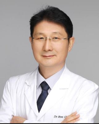 Photo of Bon H Cho, Acupuncturist in Westchester, CA