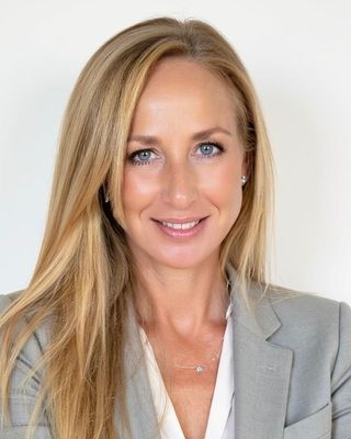 Photo of Julia Carley, Nutritionist/Dietitian, MS, LDN, LMHC