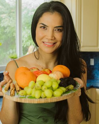 Photo of Alejandra Londono, Nutritionist/Dietitian in Miami, FL