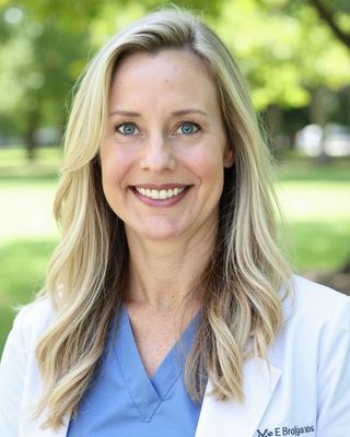 Photo of Annika 'neeka' Rockwell, Nutritionist/Dietitian, RD, LN