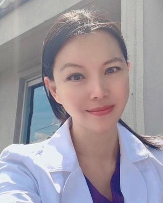 Photo of Dr. Victoria Zhong, LAc, DACM, Acupuncturist