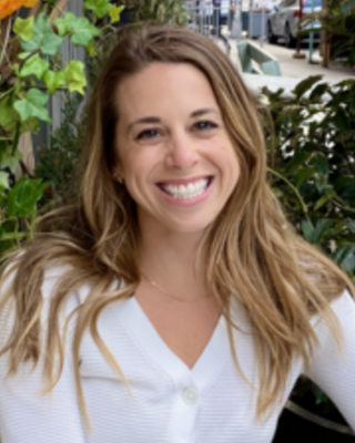 Photo of Elizabeth Wilner, Nutritionist/Dietitian