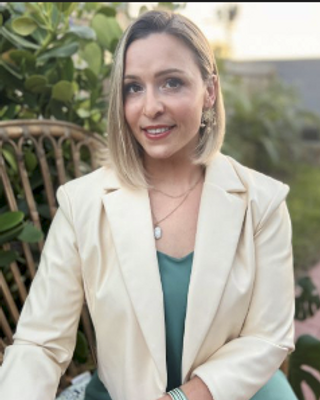 Photo of Sandy McGlothlin, Nutritionist/Dietitian, RD, LDN, CNSC