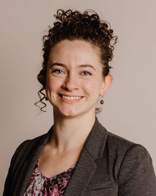 Photo of Kendra Manwill, Nutritionist/Dietitian, RDN, CD