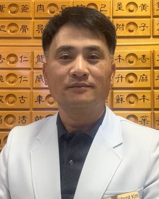 Photo of Shinyoung Kim - Healing Zone Acupuncture Clinic, LAc, DATM, Acupuncturist