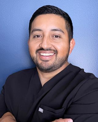 Photo of Oscar Alvarez Cerna, DC, Chiropractor