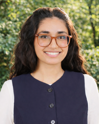 Photo of Manisha Sidhu, Nutritionist/Dietitian, RD