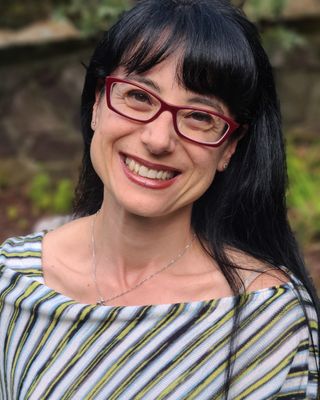 Photo of Voula Manousos, Nutritionist/Dietitian, RD, LDN