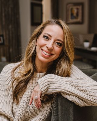 Antoinette Liviola, Nutritionist/Dietitian, Riverhead, NY, 11901