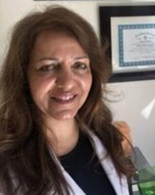 Photo of Fatima Manesh, Acupuncturist in 92660, CA