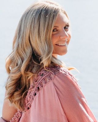 Photo of Lauren E Ahola, Nutritionist/Dietitian, MS, RD, LDN