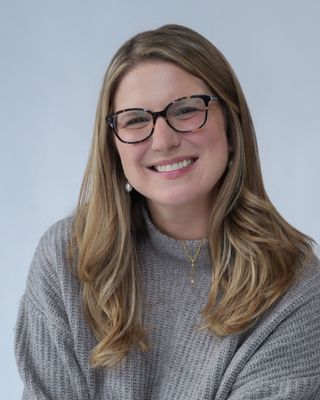 Photo of Erin Kuta, Nutritionist/Dietitian, MPH, RD, LDN