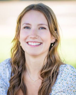 Photo of Chloe Hulton, Nutritionist/Dietitian, MS, RDN, CDN, LDN